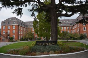 Lensbury Club- click for photo gallery